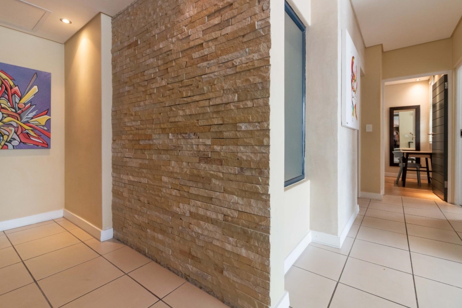 2 Bedroom Property for Sale in Cape Town City Centre Western Cape